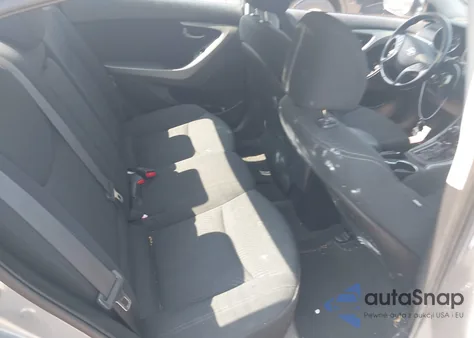 2015 Hyundai Elantra Se z USA, uszkodzony, nr VIN 5NPDH4AE8FH557603